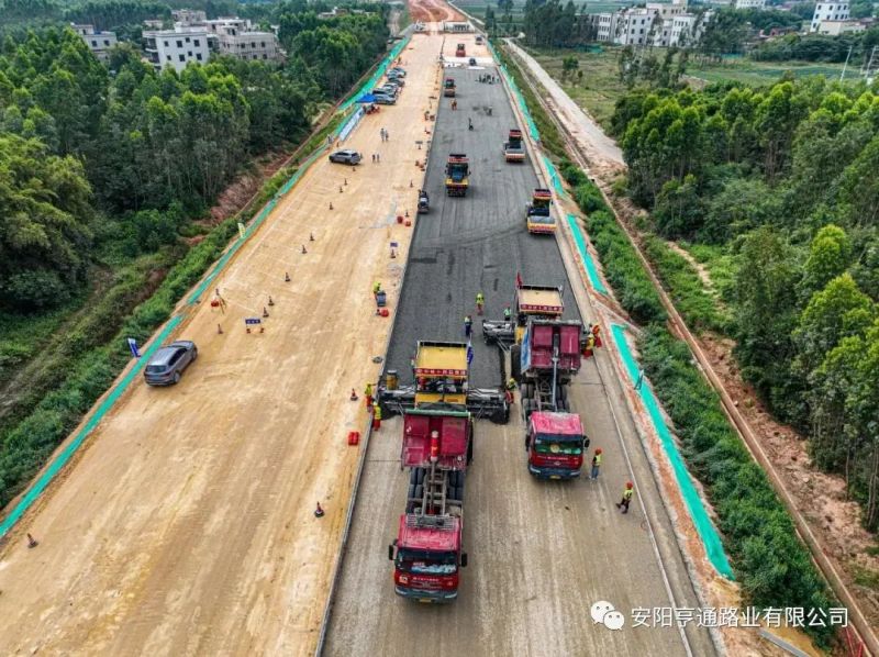 【省重 點項目】3D技術“打印”高速公路，南三島大橋項目進入路面工程施工階段